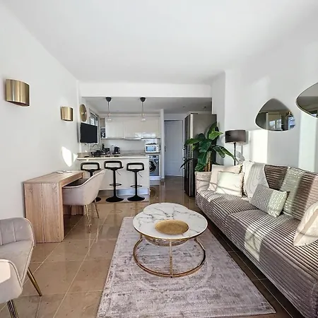 Two En-Suite Bedroom Apartment On La Croisette - Sea View Cannes Exterior photo